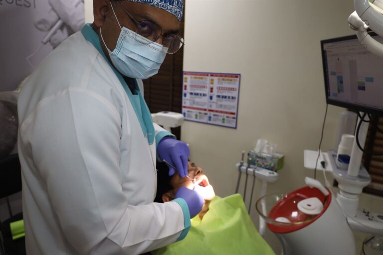 Should You Get a Dental Implant? A Decision Guide for Patients in Dwarka